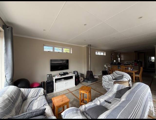 BUSINESS FOR SALE IN WALMER